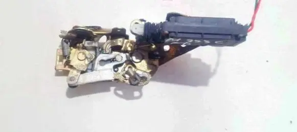 Mazda 323 Front door lock