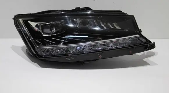 Skoda Fabia Mk3 (NJ) Headlight/headlamp LE17A6402 6V1941016F 03011152320