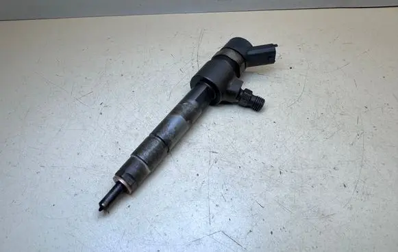Fuel injector