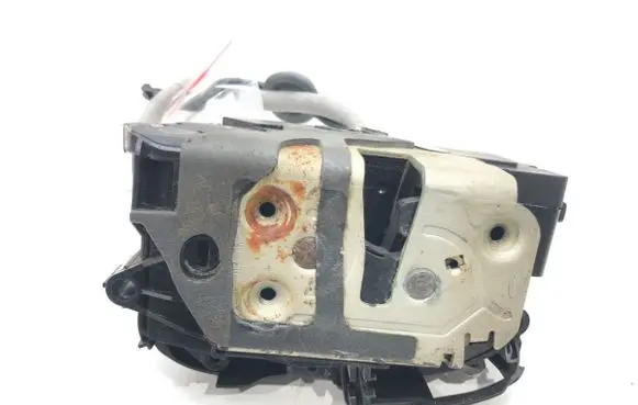 Volvo S60 Front door lock 31301738