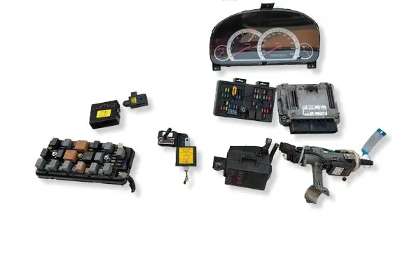 Chevrolet Captiva Engine control unit/module 96813187