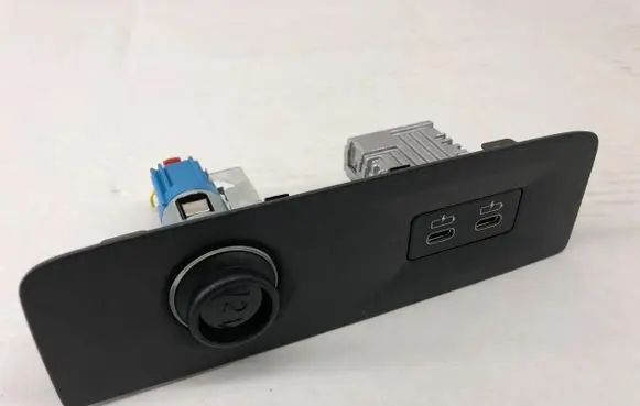 BMW X7 G07 USB socket connector 