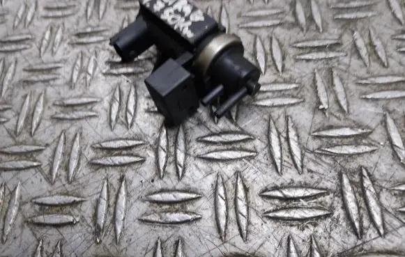 Opel Astra G Valve vacuum 