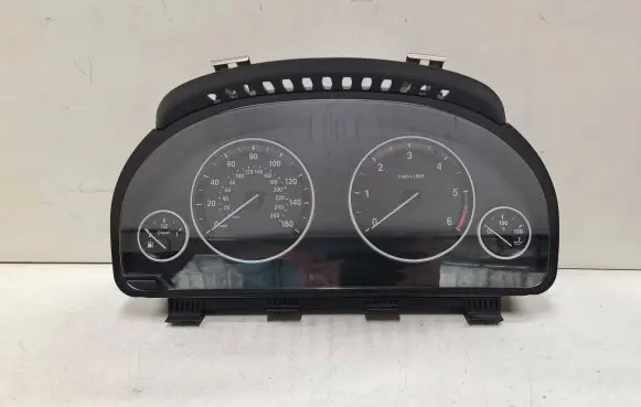 BMW 5 F10 F11 Speedometer (instrument cluster) 9339896 17649411 2633551