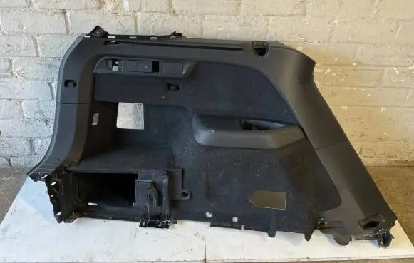 Skoda Kodiaq Trunk/boot lower side trim panel 565867761