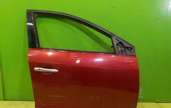 Renault Megane III Front door PRZOD PRAWE