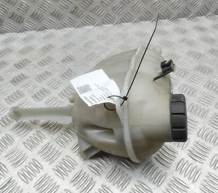 Mercedes-Benz GLE W167 Coolant expansion tank/reservoir A0005840807 A1675009900