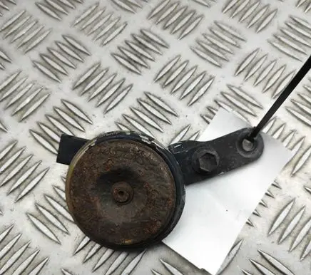 Toyota Prius (XW50) Horn signal 8651047060