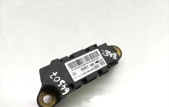 Mercedes-Benz CLK A209 C209 Airbag deployment crash/impact sensor 0018209126 101811002