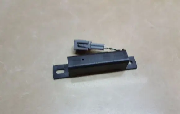 Nissan Qashqai Airbag deployment crash/impact sensor D080701