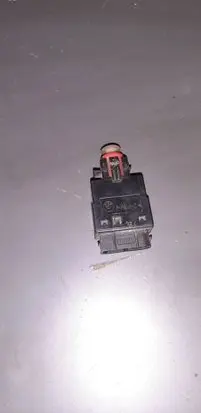 BMW X6M G06 F96 Brake pedal sensor switch 8360417