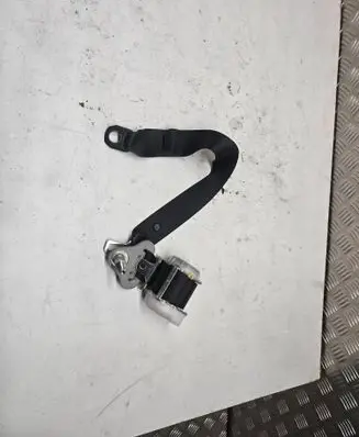 Toyota RAV 4 (XA40) Rear seatbelt H073818 H073811