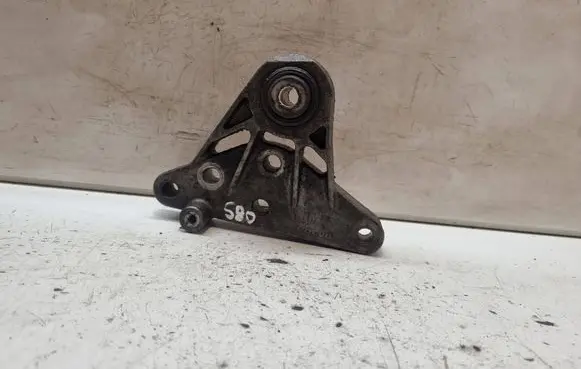 Volvo S80 Engine mounting bracket G2906100