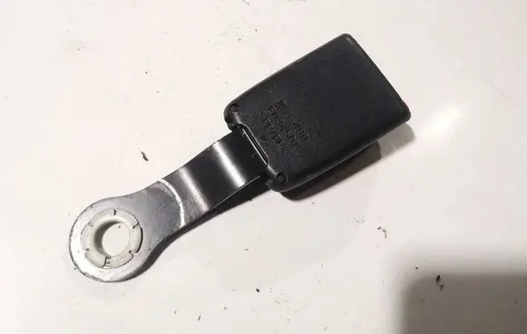 Seat Toledo III (5P) Middle seatbelt buckle (rear) e034501