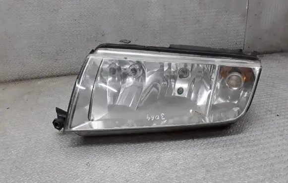Skoda Fabia Mk1 (6Y) Headlight/headlamp