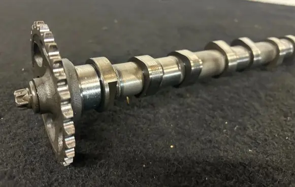 Mercedes-Benz E W212 Camshaft A6510520000
