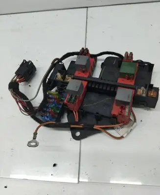 Mercedes-Benz ML W163 Fuse box set 08200202 1635450405