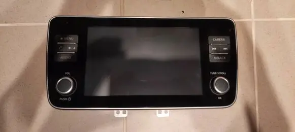 Radio/CD/DVD/GPS head unit