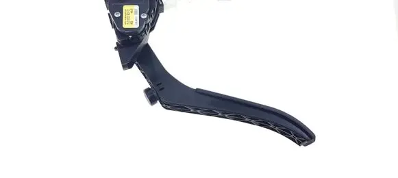 Volkswagen Touareg II Accelerator throttle pedal 7L0723507D 7L0723507