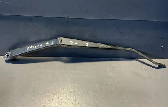 Toyota RAV 4 (XA10) Front wiper blade arm 