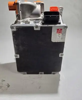 Skoda Superb B8 (3V) Battery control module 3V0915682A