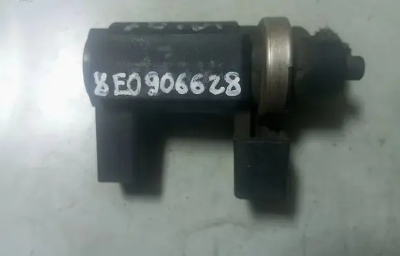 Audi A4 S4 B7 8E 8H Turbo solenoid valve 8E0906628