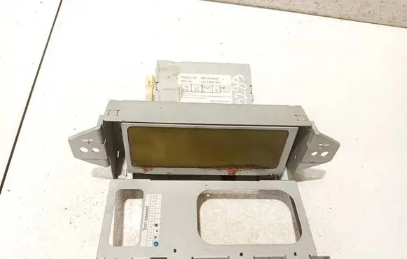 Toyota Avensis T250 Screen/display/small screen 8611005020