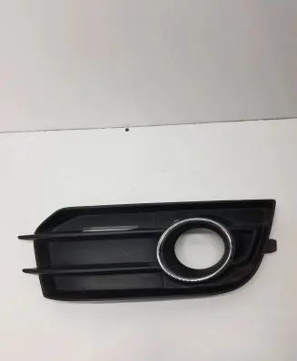 Audi A1 Front bumper lower grill 8X0807662A