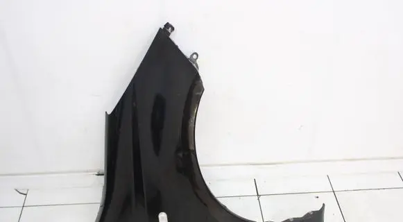 Nissan Note (E11) Fender