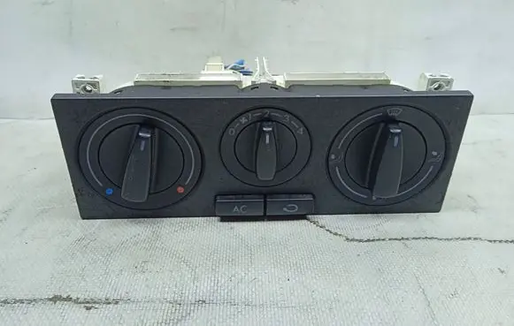 Volkswagen Polo Climate control unit 1j0820045f