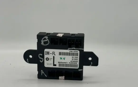 Chrysler 200 Gateway control module 68111321AG