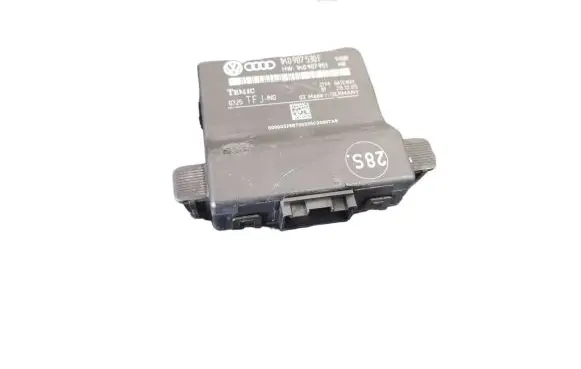 Volkswagen PASSAT B7 Gateway control module 1K0907530F 1K0907951