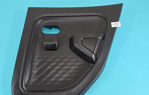 Renault Twingo III Coupe rear side trim panel 156072961 IMPRK1466383