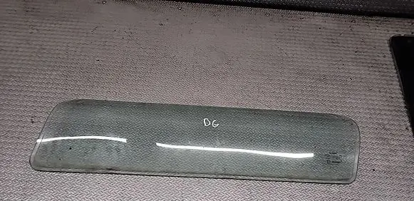 Land Rover Discovery Sunroof glass 