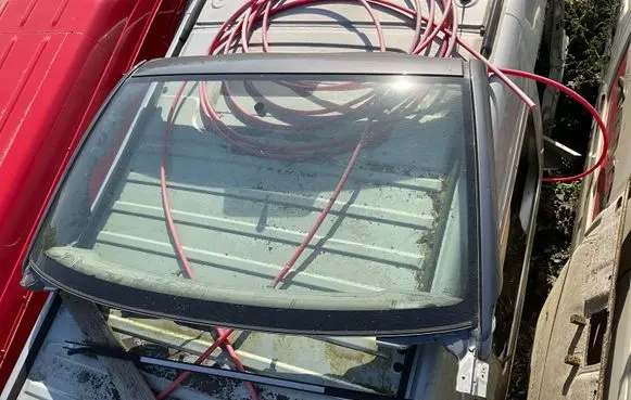 Volkswagen Transporter - Caravelle T6 Front windscreen/windshield window 