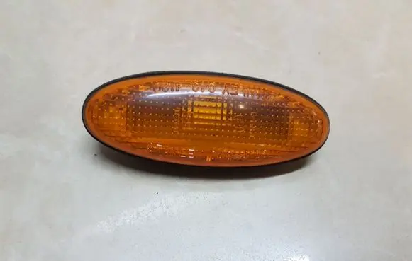 Mitsubishi Pajero Sport I Front fender indicator light