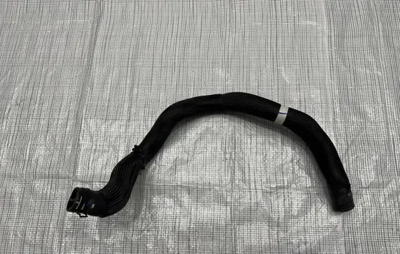 Renault Kangoo II Engine coolant pipe/hose 215012765R