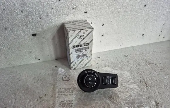 Fiat 500X Light switch 6NS93LXHAA 735658308