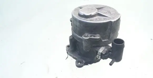 Nissan Primera Vacuum pump D163354368 2A290604