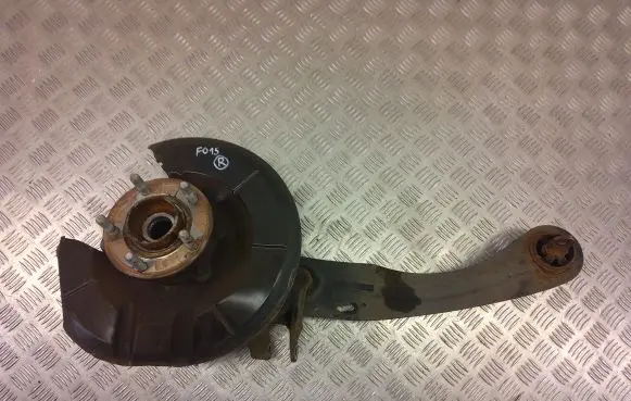 Ford Kuga II Rear wheel hub