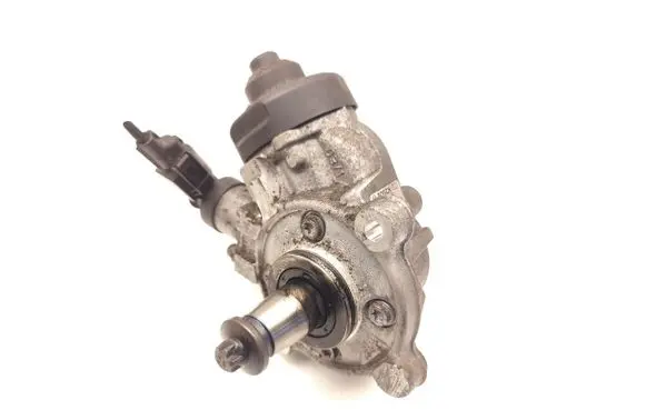 BMW 1 F20 F21 Fuel injection high pressure pump 8511626 0445010768