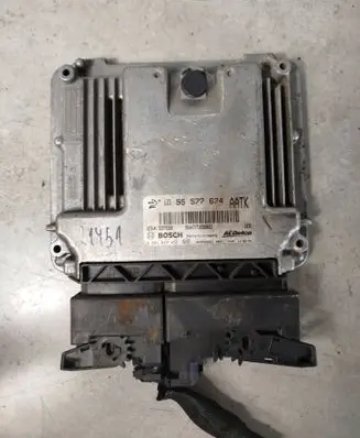 Opel Astra J Engine control unit/module 55577674 0281017452