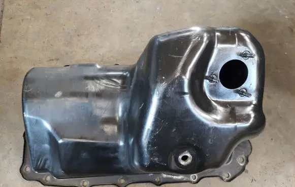 BMW 3 E46 Oil sump 7504639