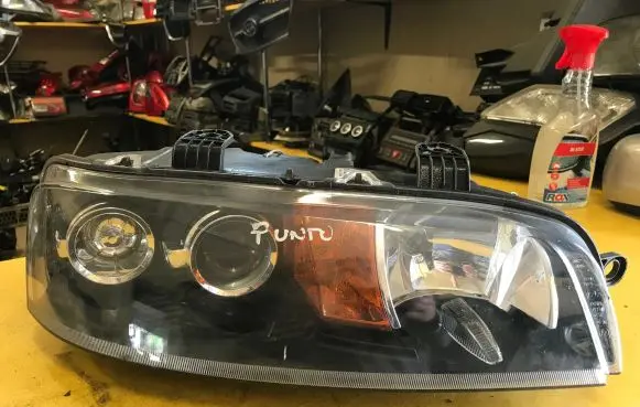 Fiat Punto (188) Headlight/headlamp