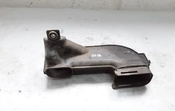 Fiat Sedici Air intake duct part 8092082