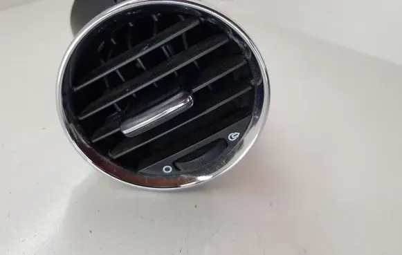 Peugeot 3008 I Dashboard side air vent grill/cover trim