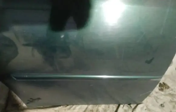 Lexus IS 200-300 Rear door trim (molding)