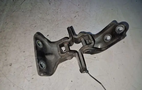 Hyundai i40 Front door upper hinge 