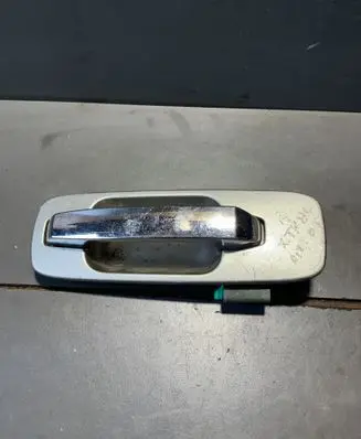 Nissan X-Trail T30 Front door exterior handle 