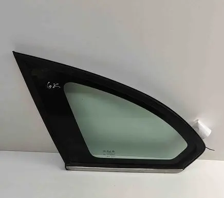 Chevrolet Captiva Rear side window 96622512